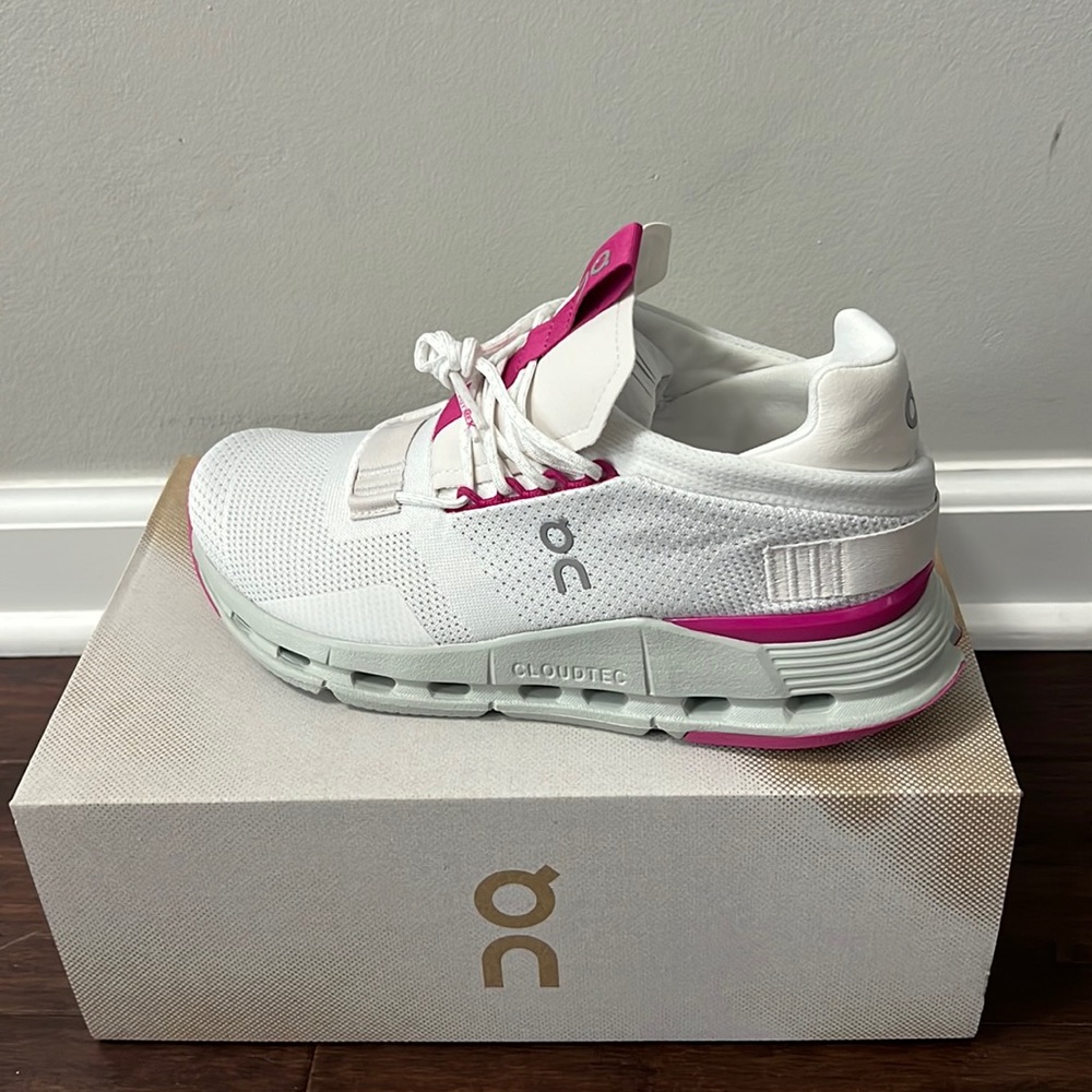 On Cloudnova Undyed-white/Carnation size 7.5